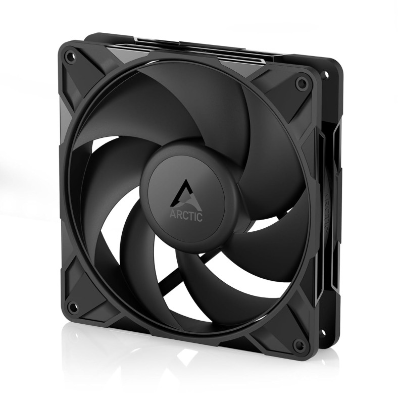Arctic P14 Pro noir